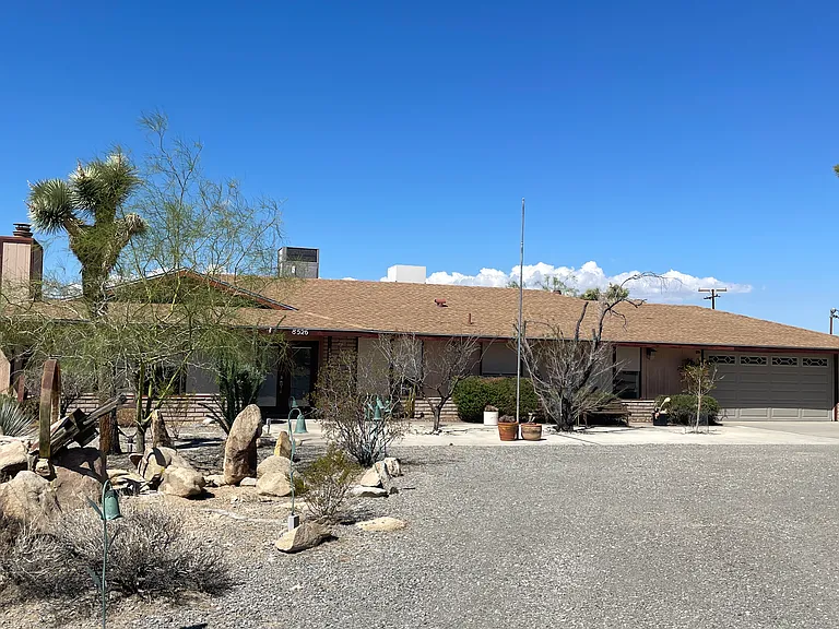 8526 Old Vine Rd — Photo 1