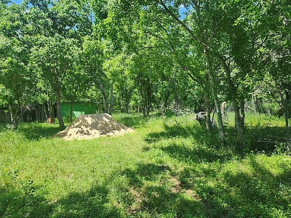 3rd image of 28828 Fm 1462 Rd