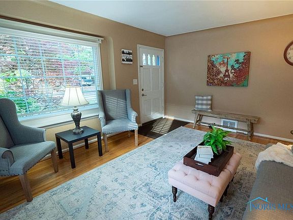 5th image of 2615 Tully Ave