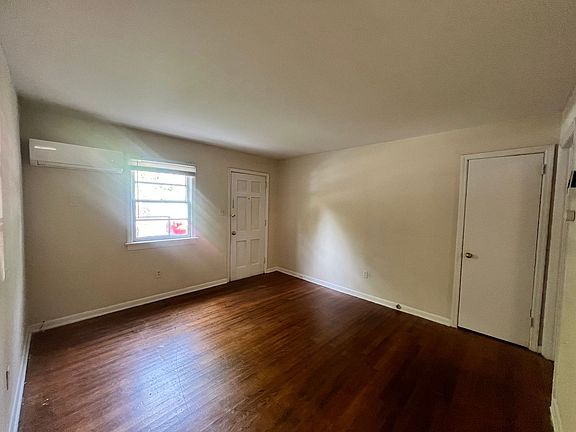 4th image of 408-410 Dobson St #410-A