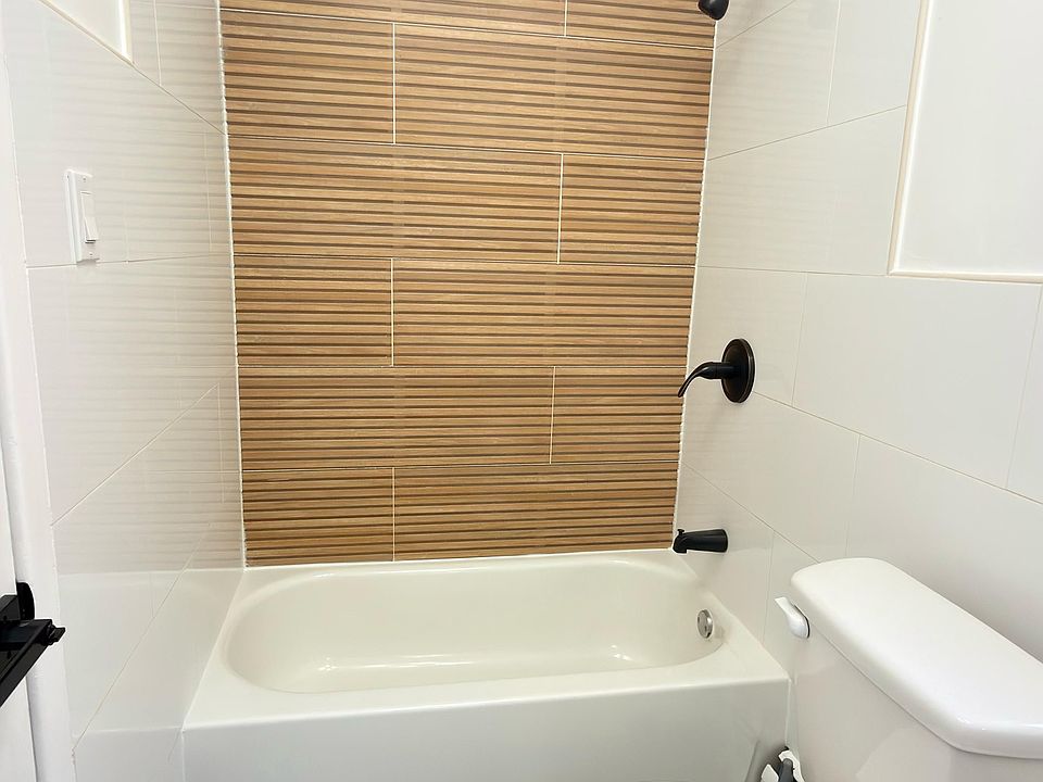 2nd image of 397 Avenue C #301
