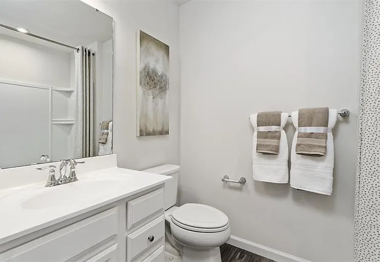 1326 S Ridge Dr E — Photo 28