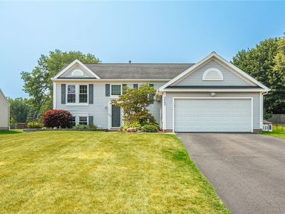 3247 Green Tree Dr, Walworth, NY, 14568