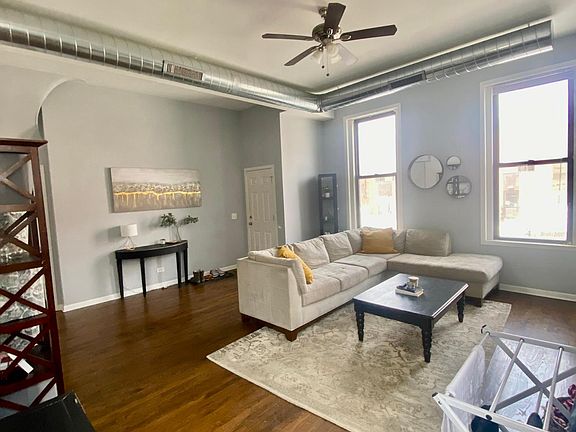2nd image of 1415 W Augusta Blvd #1