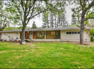 9040 Sterling Creek Rd, Jacksonville, OR 97530