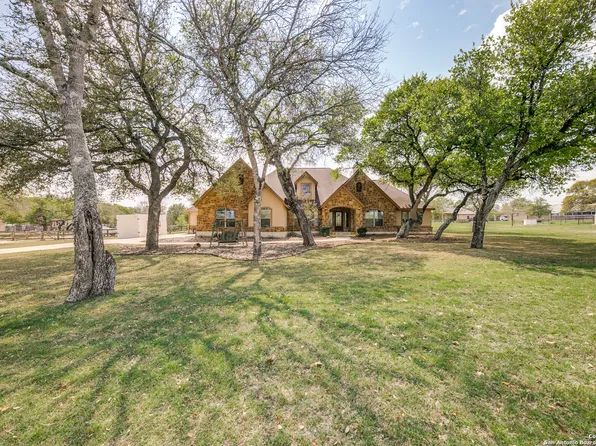116 COPPER CREEK DR, La Vernia, TX 78121