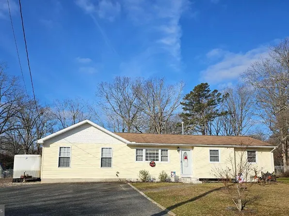 58 Edgewood Ave, Malaga, NJ 08328