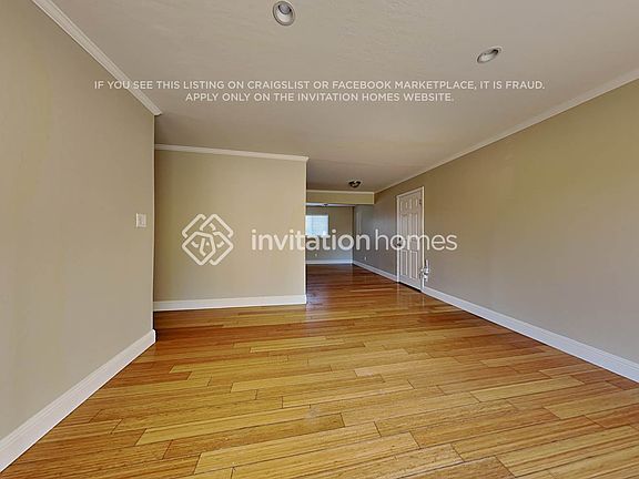 3rd image of 607 E Tennessee St