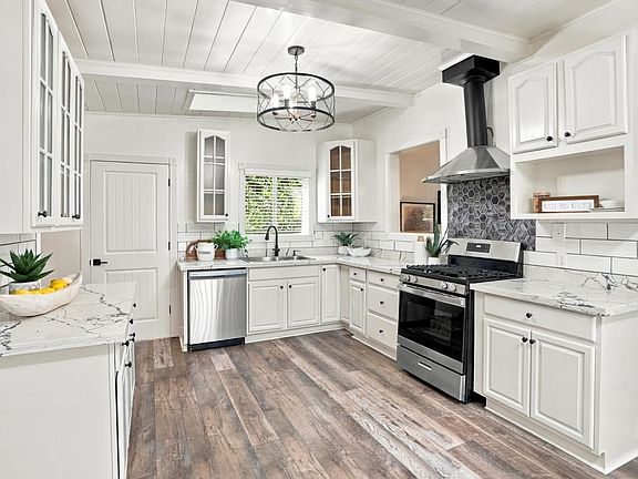 2nd image of 12290 Lake Blvd