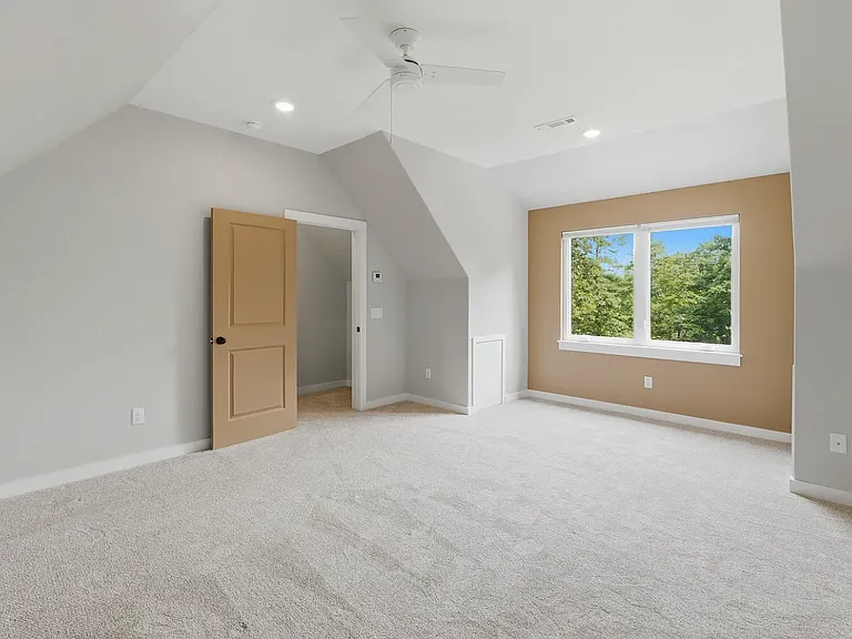 14 Marisco Ln — Photo 11