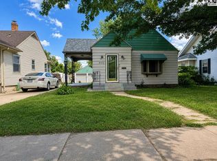 610 S Douglas Ave, Lyons, KS 67554