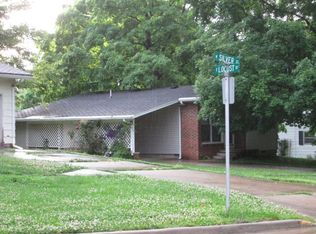 601 N Silver St, Olney, IL 62450