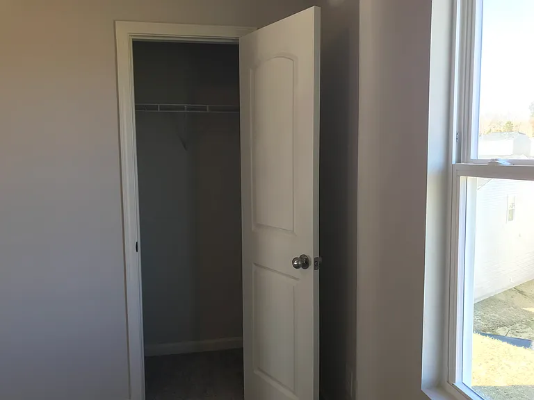 3914 Bellingham Ct — Photo 2