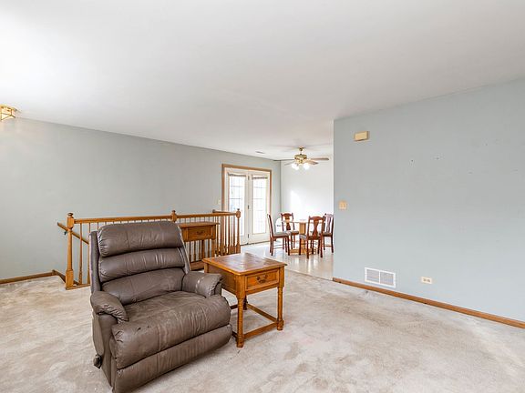 4th image of 236 Village Creek Dr #0
