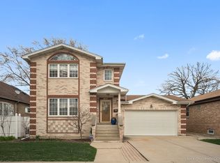 2527 Wood St, River Grove, IL 60171