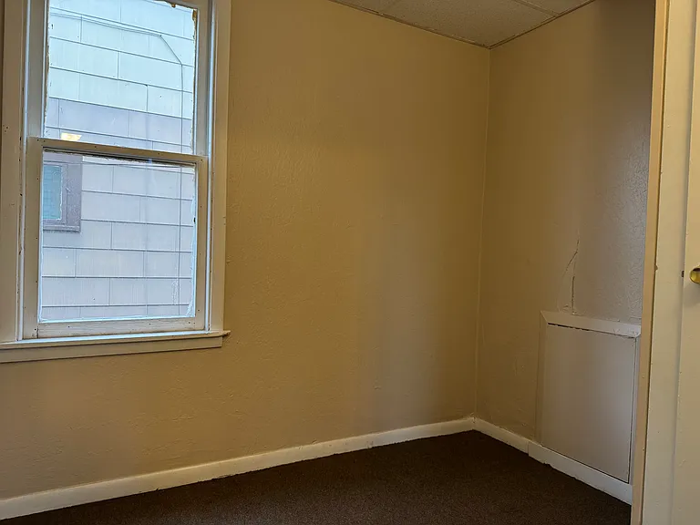 27 Moselle St #1 — Photo 6