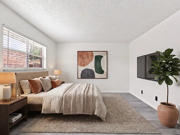 10415 Carrollbrook Cir #207 — Photo 4