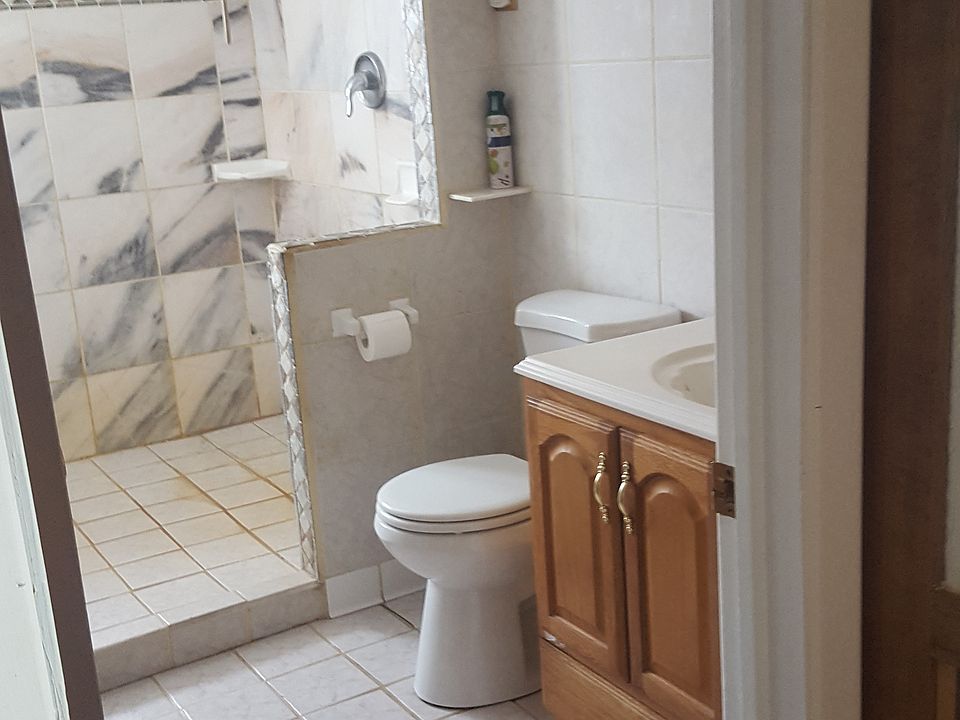 upper bathroom