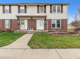 44521 N Umberland Cir #156, Canton, MI 48187