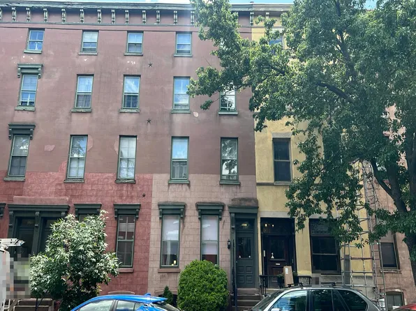1724 Green St APT C, Philadelphia, PA 19130