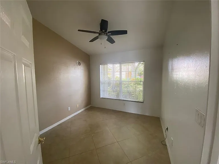 12781 Eagle Pointe Cir — Photo 8