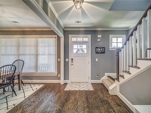 4th image of 1810 Grand Oaks Dr