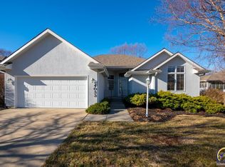 4033 SW Lincolnshire Rd, Topeka, KS 66610