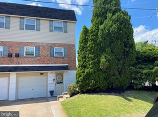 2850 Stamford St, Philadelphia, PA 19152