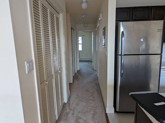 3rd image of 102B Dolphin Ct