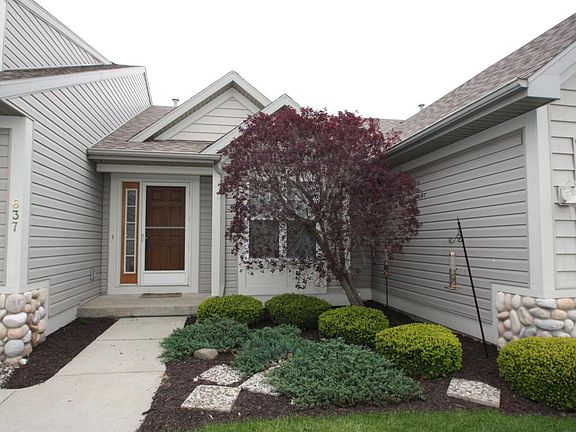 2nd image of 637 Thoroughbred Dr SE