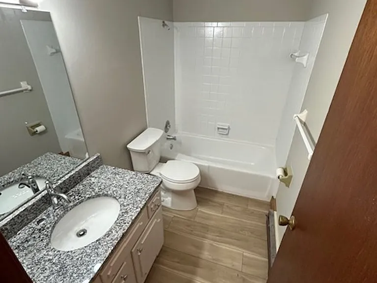247 Edwin St NW — Photo 7