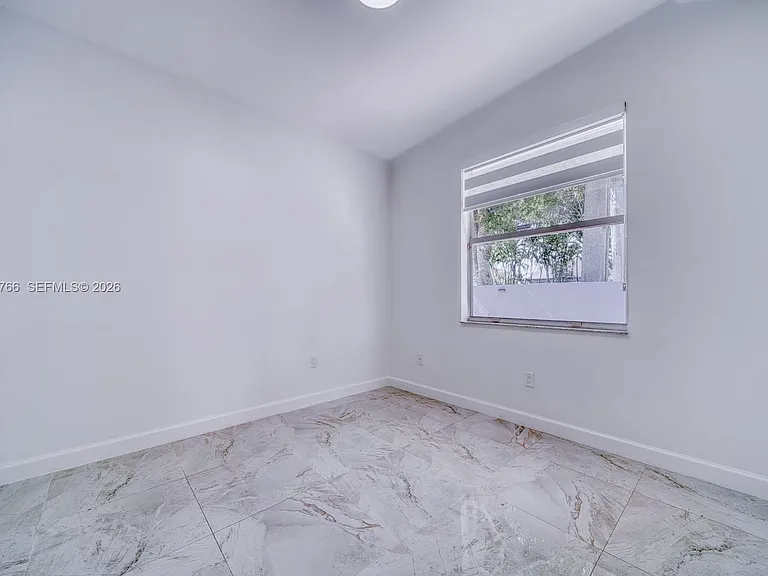 15958 SW 71st Ter — Photo 7