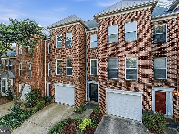 2nd image of 12066 Edgemere Cir