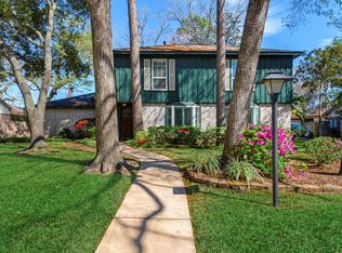 19122 Enchanted Oaks Dr, Spring, TX 77388