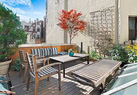 3rd image of 238 Mulberry St APT 3