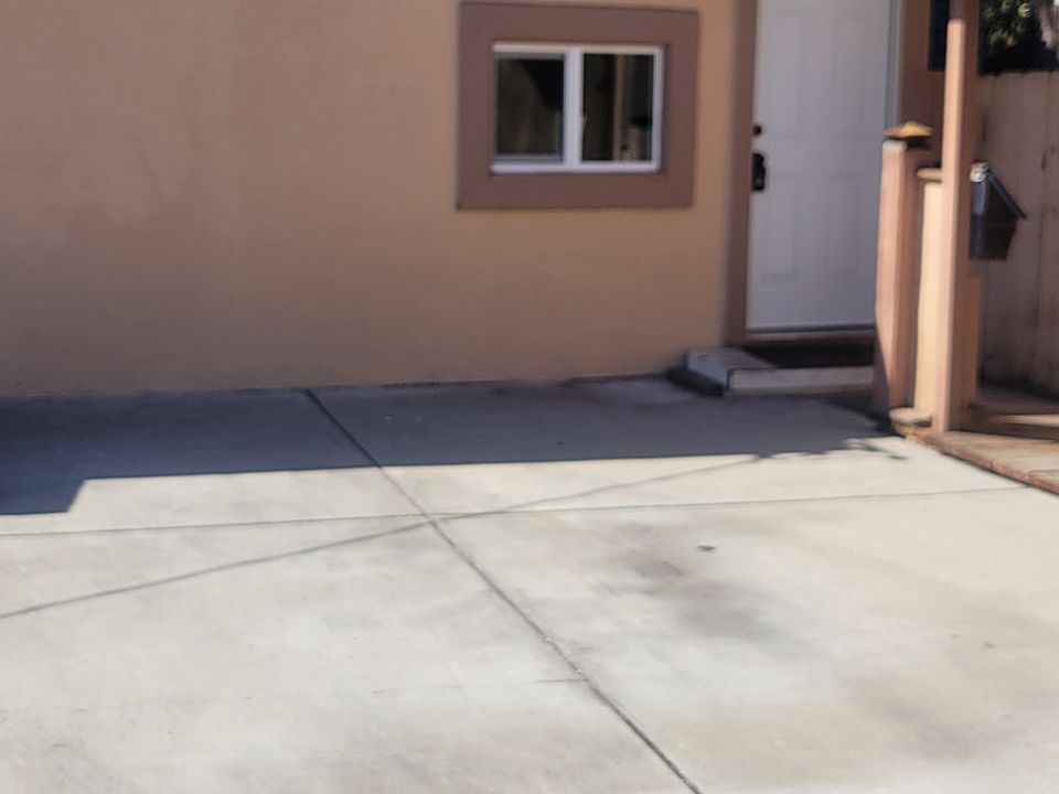 1st image of 1430 Peach Ave #1/2