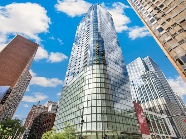 600 N Fairbanks Ct Unit 2403, Chicago, IL 60611
