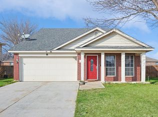 115 Maned Dr, Sanger, TX 76266