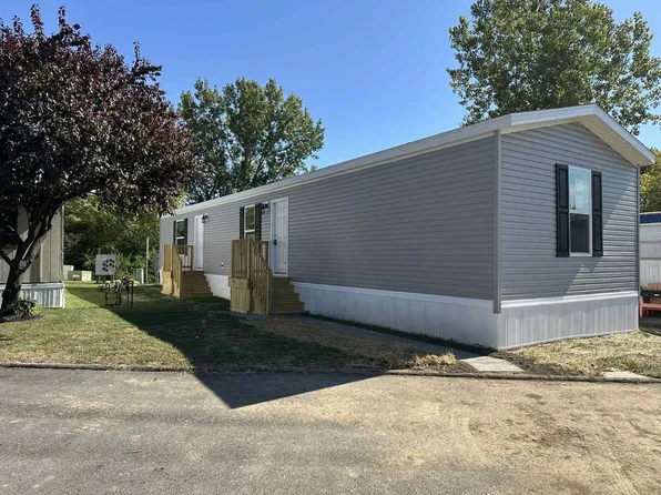 1 Thorn Locust Ln #4, London, OH 43140