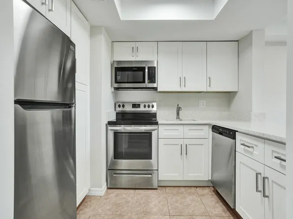 8503 NW 35th Ct APT 5, Coral Springs, FL 33065