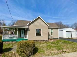 353 E State St, Cisco, IL 61830