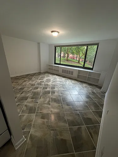 1011 Arlington Blvd Photo 1