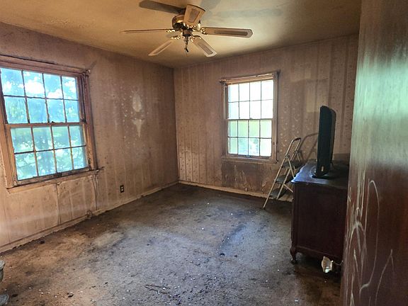 4th image of 4406 Werling Dr