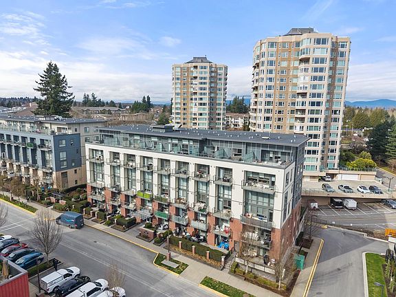 2nd image of 3080 Gladwin Rd #314