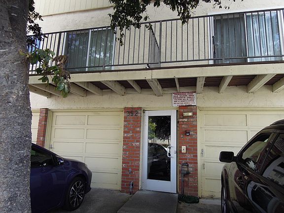 3rd image of 352 Susie Way