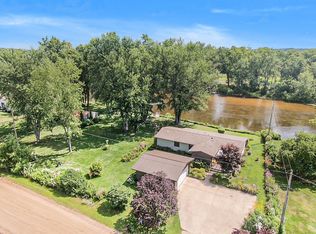 9262 W Main St, Grant, MI 49327