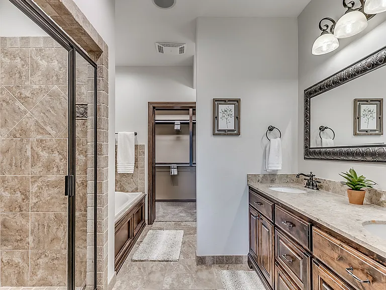 11804 Volterra Way — Photo 42