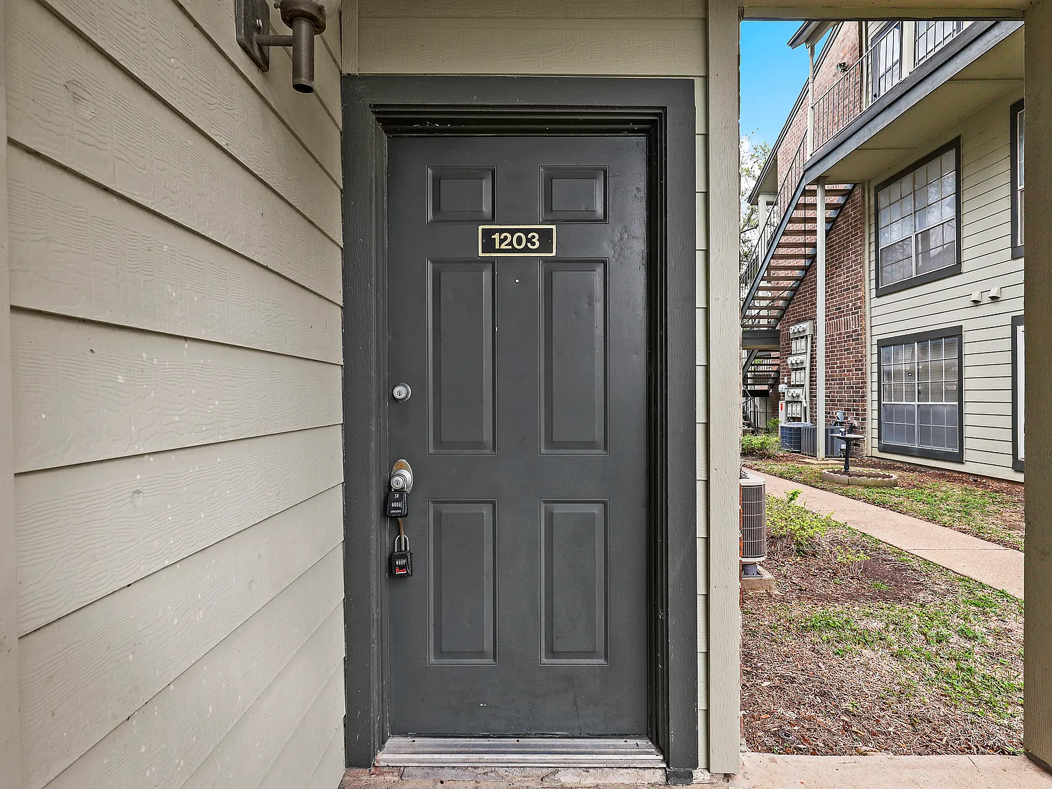 5981 Arapaho Rd Unit 1203, Dallas; 75248 - 1 — Photo 3