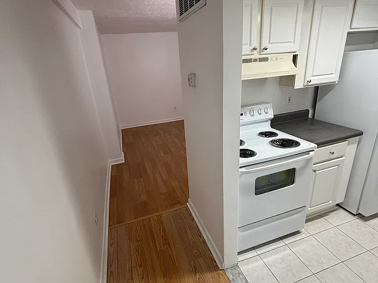 1420 Chapin St NW #LL1 — Photo 2