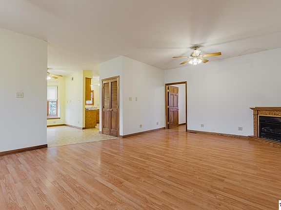 5th image of 4691 Saint John Rd